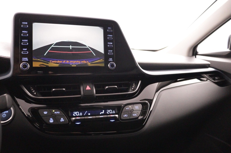 Toyota C-HR - 1.8 Hybrid Dynamic 8