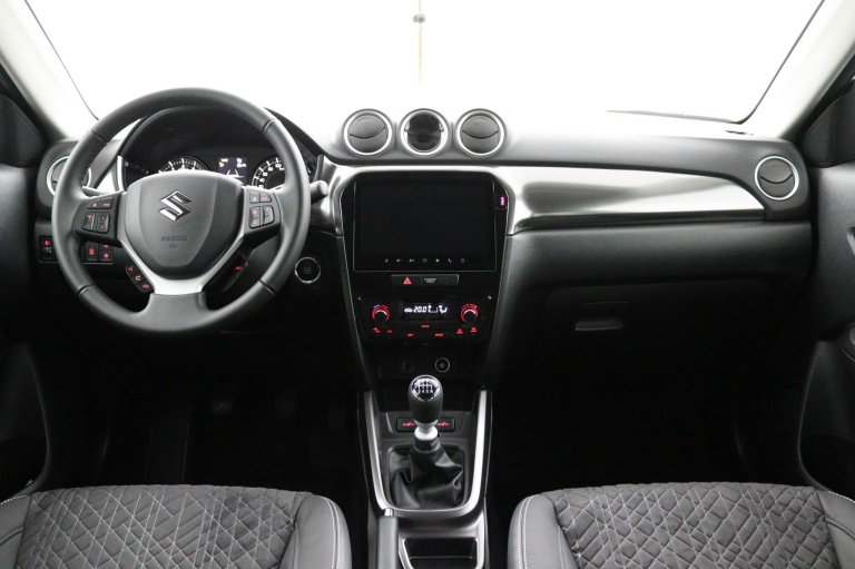 Suzuki Vitara - 1.4 Boosterjet Style Smart Hybrid 11