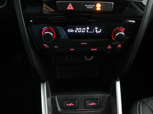 Suzuki Vitara - 1.4 Boosterjet Style Smart Hybrid