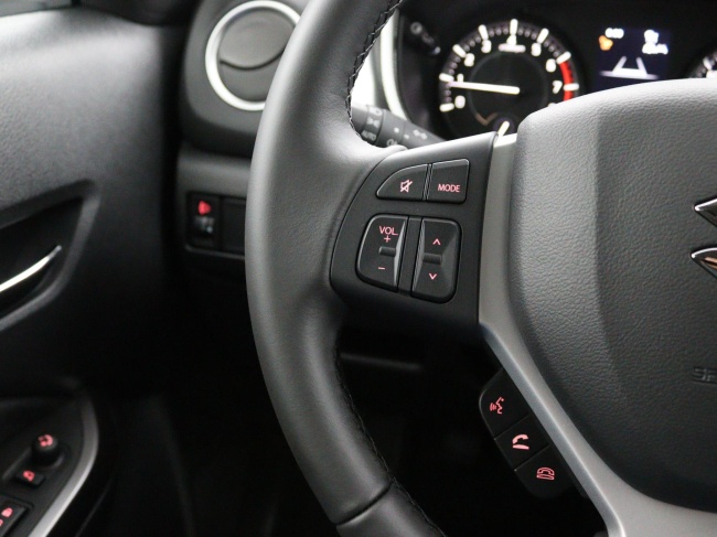 Suzuki Vitara - 1.4 Boosterjet Style Smart Hybrid