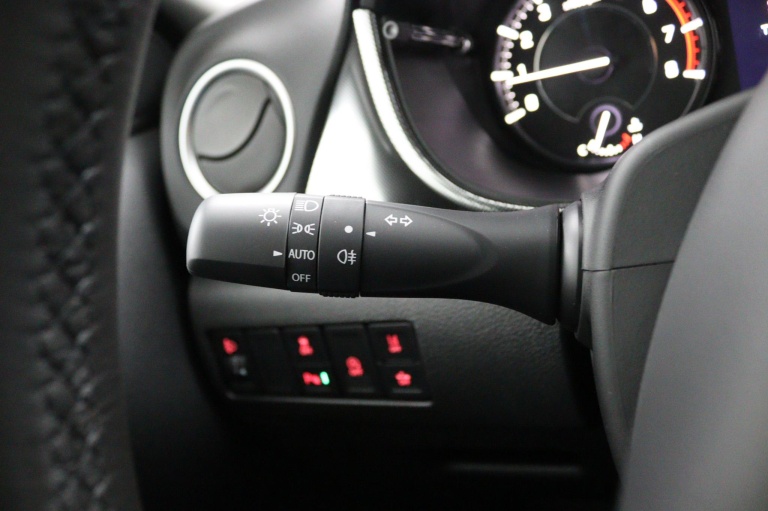 Suzuki Vitara - 1.4 Boosterjet Style Smart Hybrid 18