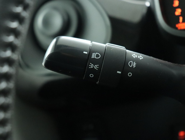 Toyota Aygo - 1.0 VVT-i x-play 31