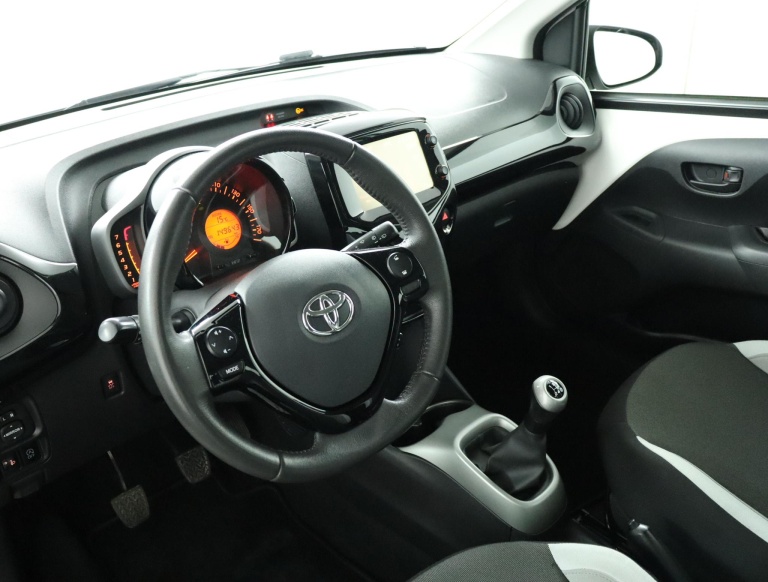 Toyota Aygo - 1.0 VVT-i x-play 50