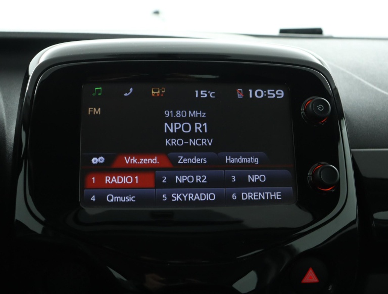 Toyota Aygo - 1.0 VVT-i x-play 8