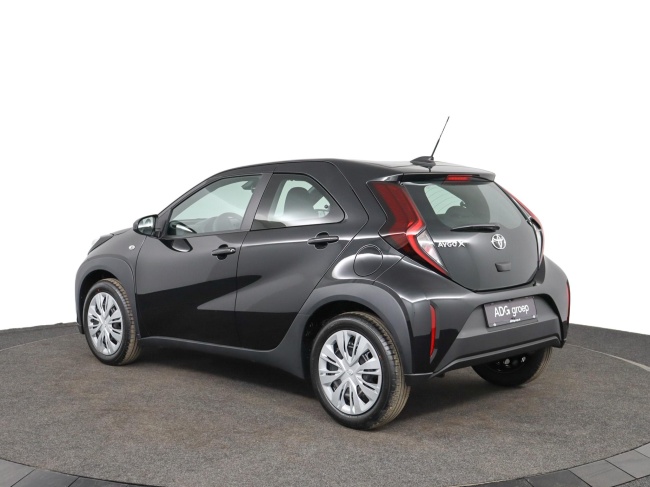 Toyota Aygo X - 1.0 VVT-i MT Play