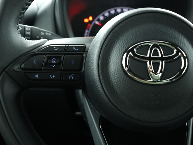 Toyota Aygo X - 1.0 VVT-i MT Play