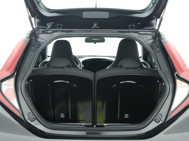 Toyota Aygo X - 1.0 VVT-i MT Play