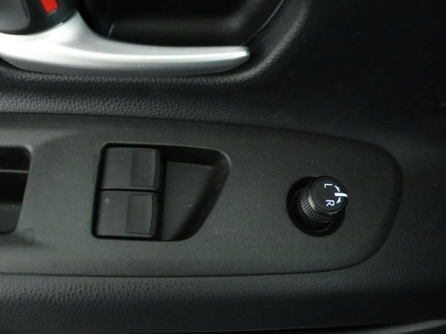 Toyota Aygo X - 1.0 VVT-i MT Play