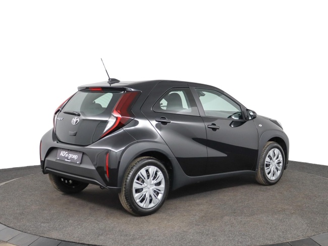 Toyota Aygo X - 1.0 VVT-i MT Play