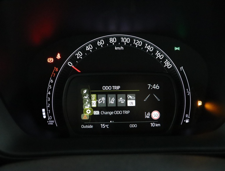 Toyota Aygo X - 1.0 VVT-i MT Play 45
