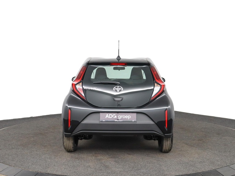 Toyota Aygo X - 1.0 VVT-i MT Play 55
