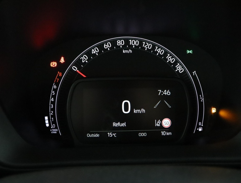Toyota Aygo X - 1.0 VVT-i MT Play 6