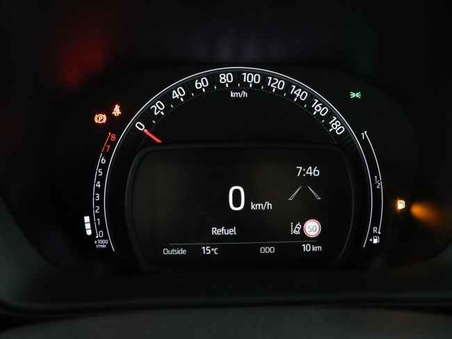 Toyota Aygo X - 1.0 VVT-i MT Play