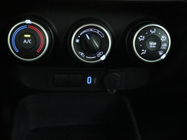 Toyota Aygo X - 1.0 VVT-i MT Play