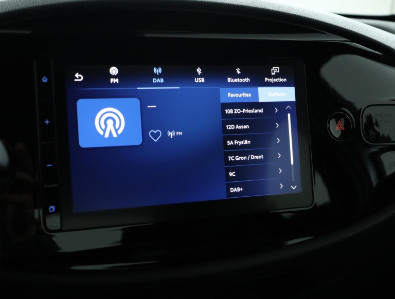 Toyota Aygo X - 1.0 VVT-i MT Play 8