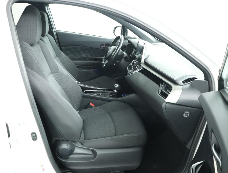Toyota C-HR - 1.8 Hybrid Style 22