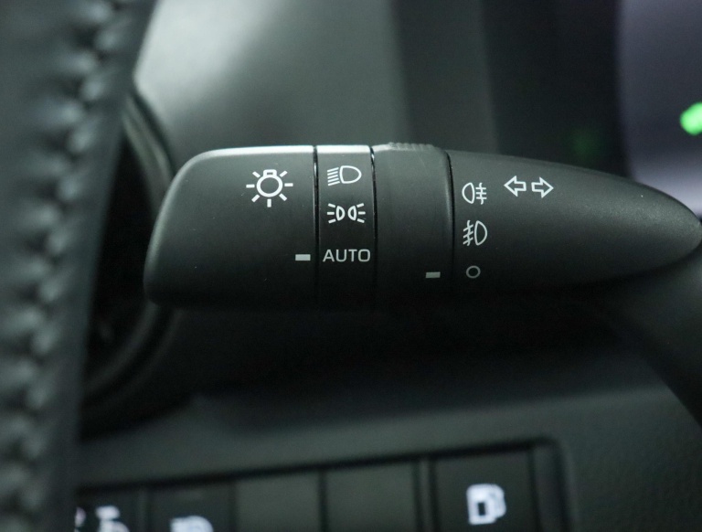 Toyota C-HR - 1.8 Hybrid 140 Dynamic 31