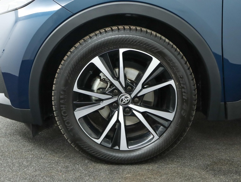 Toyota C-HR - 1.8 Hybrid 140 Dynamic 38