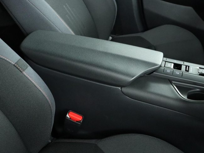 Toyota C-HR - 1.8 Hybrid 140 Dynamic