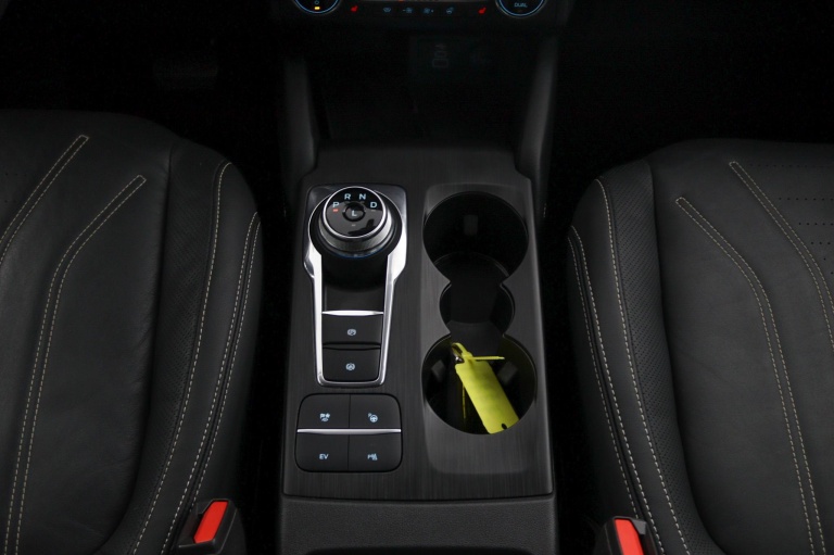 Ford Kuga - 2.5 PHEV Vignale 28