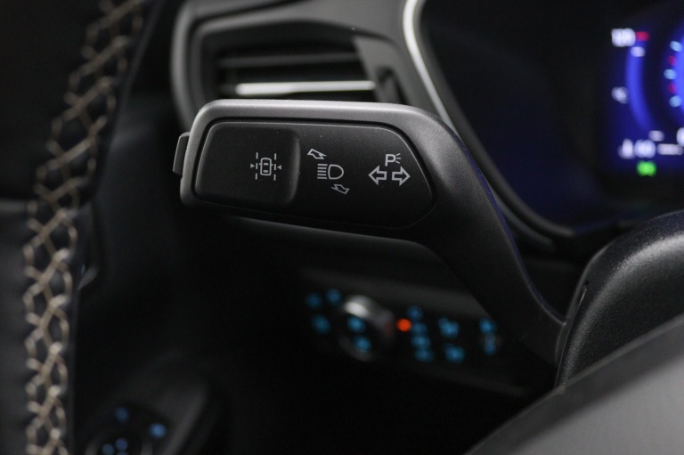 Ford Kuga - 2.5 PHEV Vignale 31