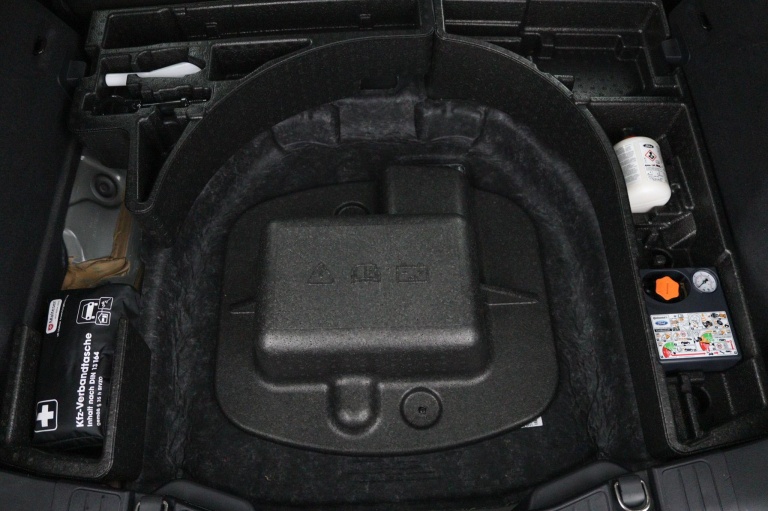 Ford Kuga - 2.5 PHEV Vignale 34