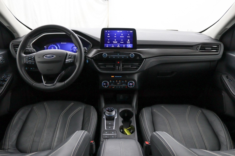 Ford Kuga - 2.5 PHEV Vignale 9