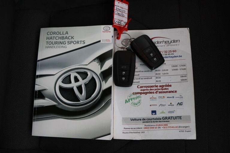 Toyota Corolla Touring Sports - 2.0 Hybrid Executive 11