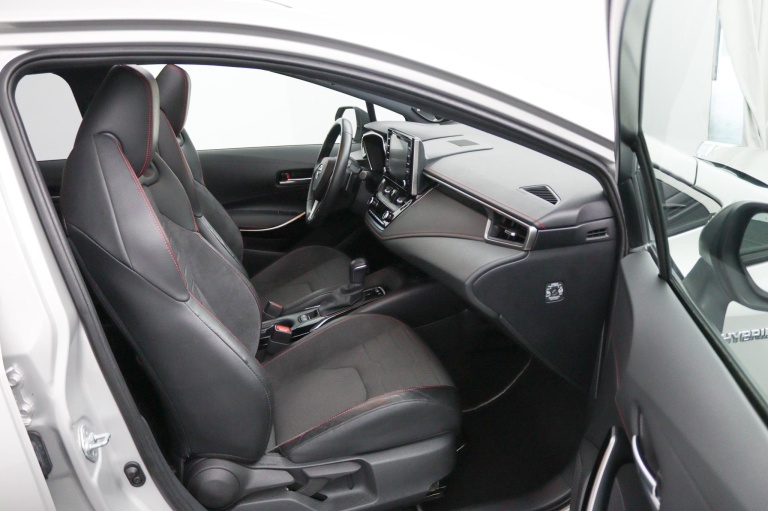 Toyota Corolla Touring Sports - 2.0 Hybrid Executive 22