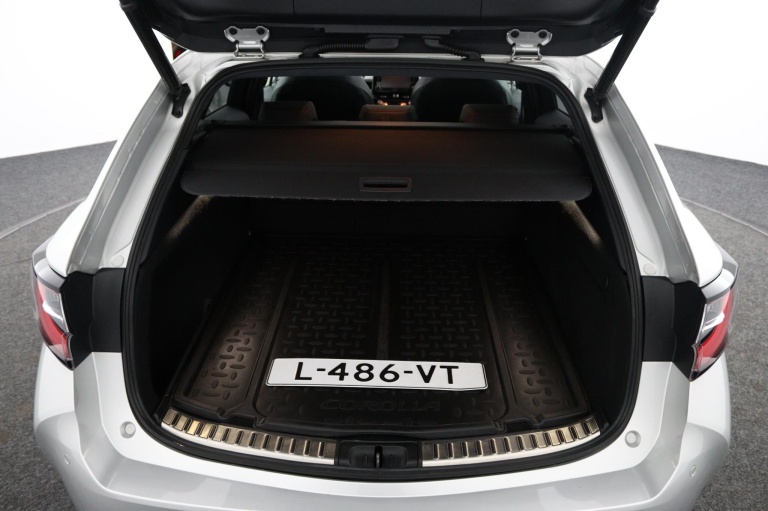 Toyota Corolla Touring Sports - 2.0 Hybrid Executive 23