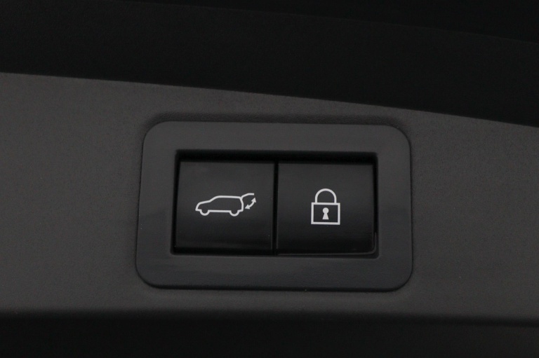 Toyota Corolla Touring Sports - 2.0 Hybrid Executive 43