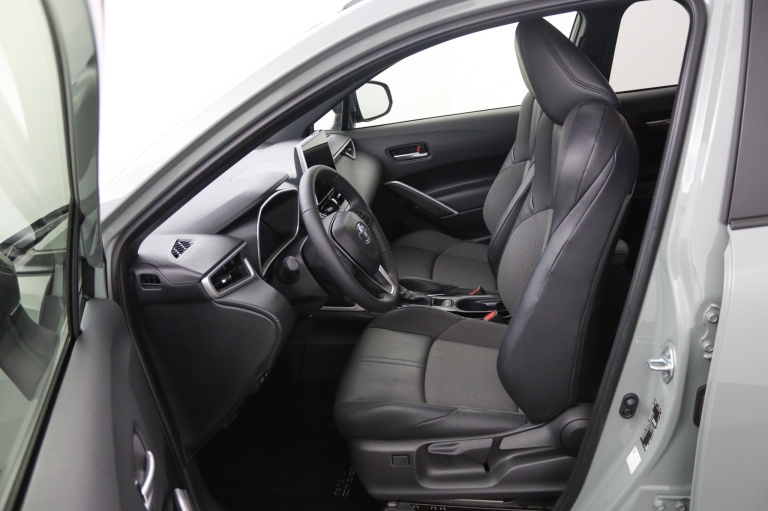 Toyota Corolla Cross - Hybrid 140 Style 17