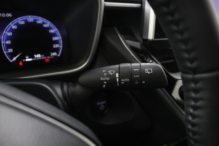 Toyota Corolla Cross - Hybrid 140 Style 31