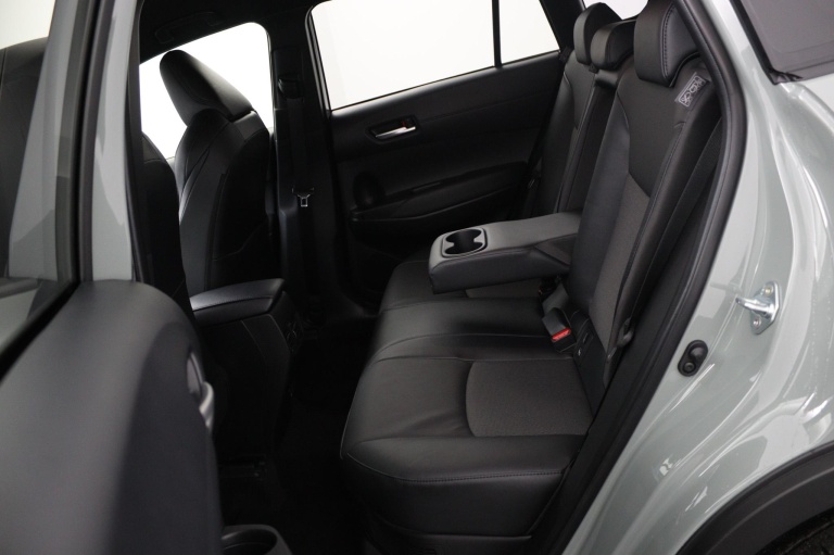 Toyota Corolla Cross - Hybrid 140 Style 39