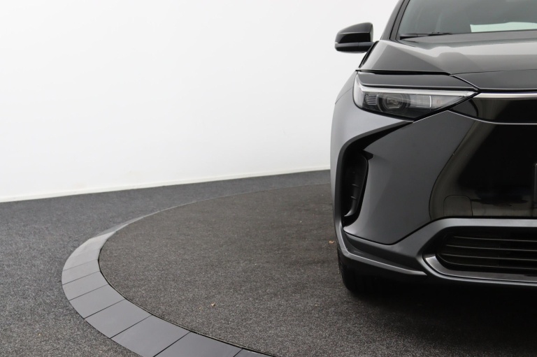Toyota bZ4X - Active 71 kWh 37