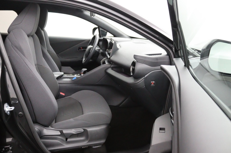 Toyota C-HR - 1.8 Hybrid 140 Dynamic 10