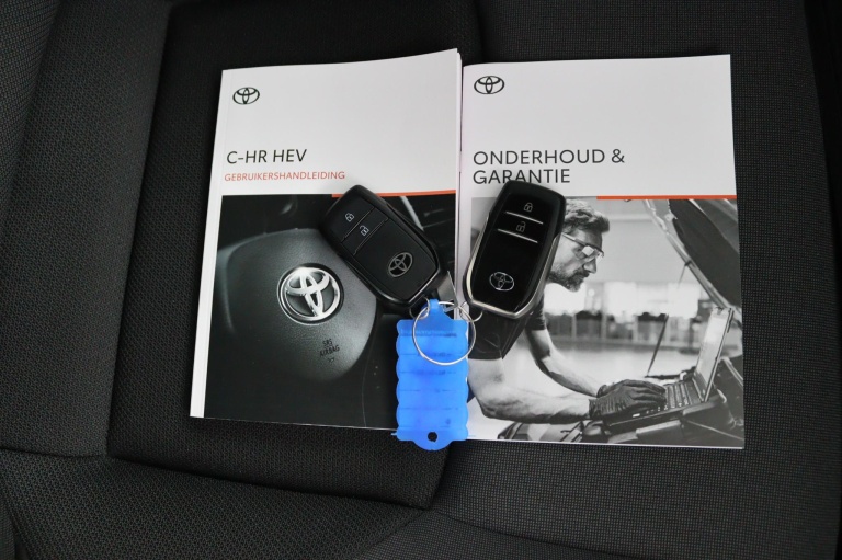 Toyota C-HR - 1.8 Hybrid 140 Dynamic 25