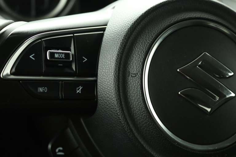 Suzuki Swift - 1.2 Select Smart Hybrid 19