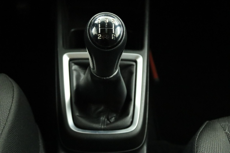 Suzuki Swift - 1.2 Select Smart Hybrid 27