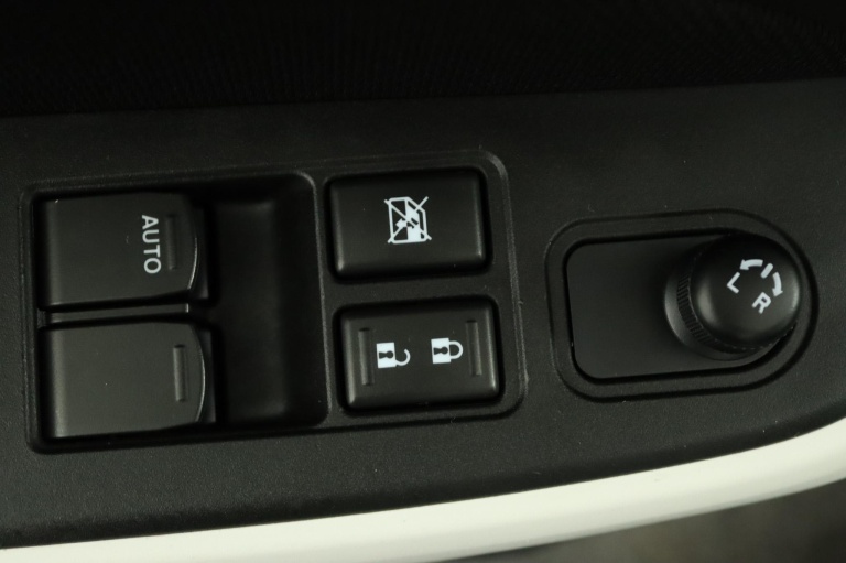 Suzuki Swift - 1.2 Select Smart Hybrid 28