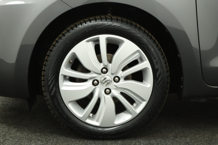 Suzuki Swift - 1.2 Select Smart Hybrid 37