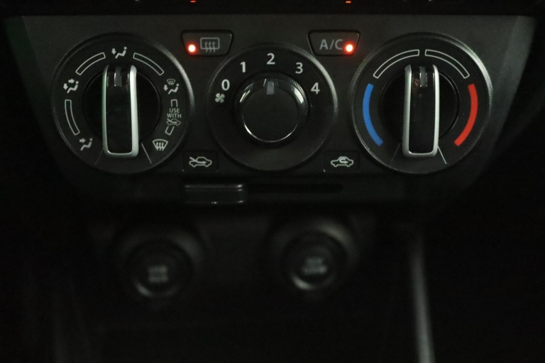 Suzuki Swift - 1.2 Select Smart Hybrid 7
