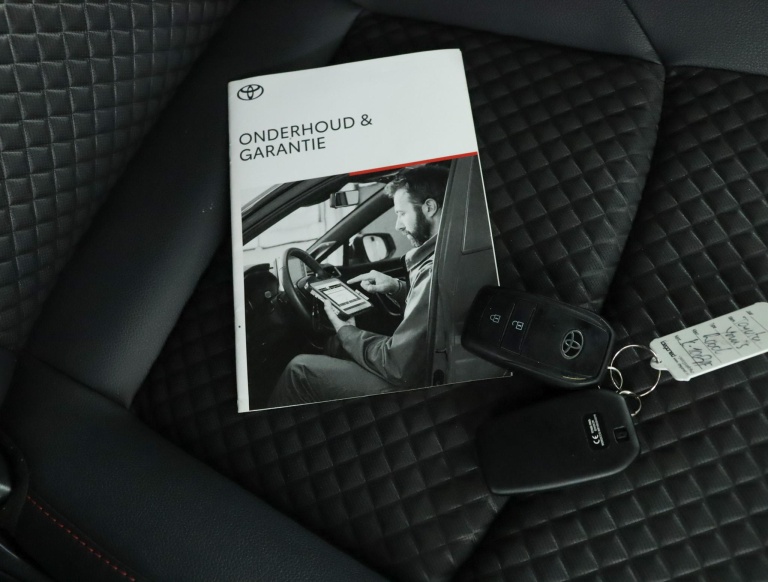 Toyota Yaris - 1.5 Hybrid Launch Edition 11