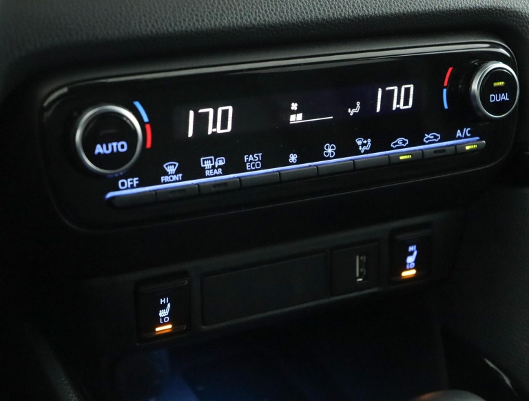 Toyota Yaris - 1.5 Hybrid Launch Edition 7