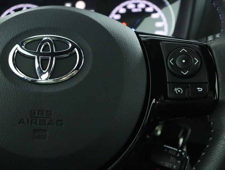Toyota Yaris - 1.5 VVT-i Executive 21