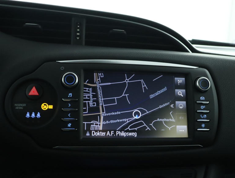 Toyota Yaris - 1.5 VVT-i Executive 28