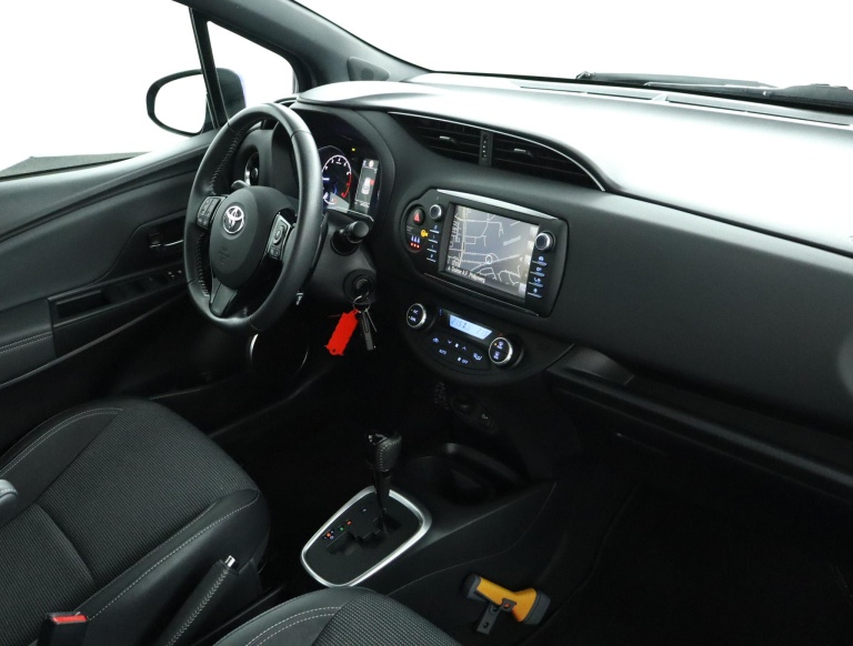 Toyota Yaris - 1.5 VVT-i Executive 57