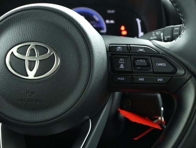 Toyota Yaris Cross - 1.5 Hybrid 115 Active 21