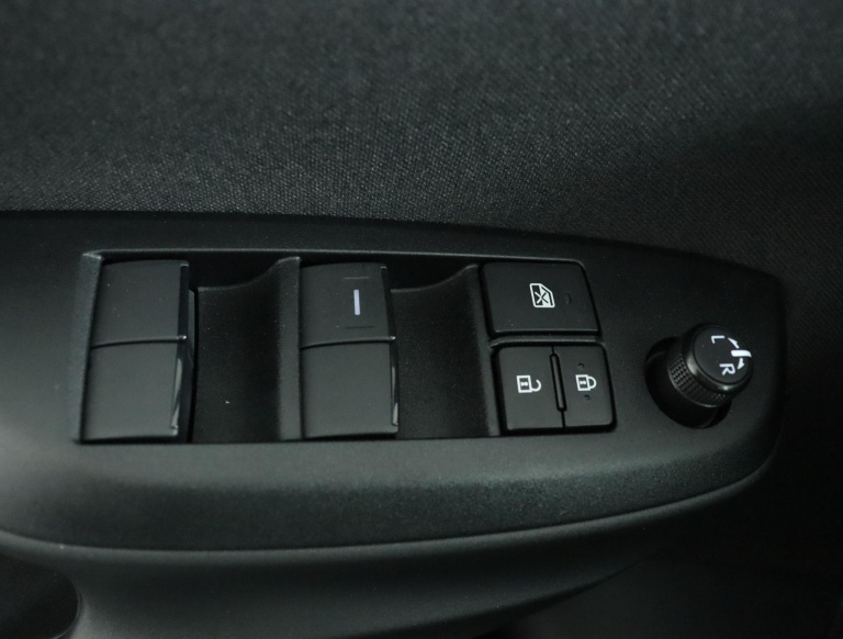 Toyota Yaris Cross - 1.5 Hybrid 115 Active 28