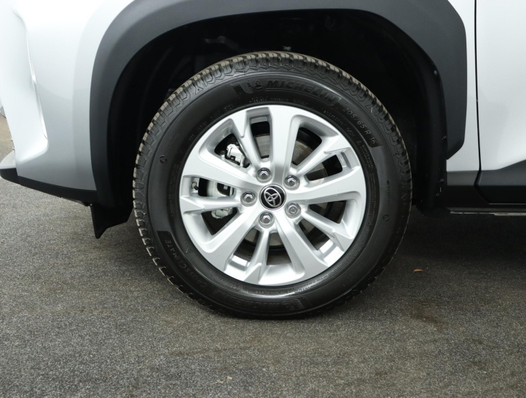 Toyota Yaris Cross - 1.5 Hybrid 115 Active 37